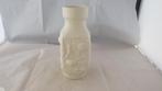 vintage witte vaas met mooi decor, Gebruikt, Wit, Aardewerk of Porselein, Ophalen of Verzenden