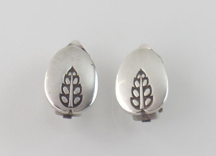 Oorclips zilver Georg Jensen, Gundolph Albertus jaren '50, Sieraden, Tassen en Uiterlijk, Antieke sieraden, Oorbellen, Zilver