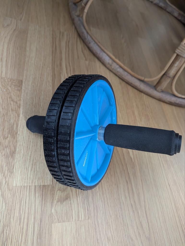 Body & Fit Buikspierwiel / Ab Roller, Sport en Fitness, Ophalen of Verzenden, Zo goed als nieuw, Buik, Buikspierwiel