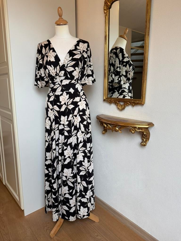 Maxidress, zomerjurk Juliana Black Flower, maat 38.40 en 42, Maat 38/40 (M), Zwart, Ophalen of Verzenden, Onder de knie