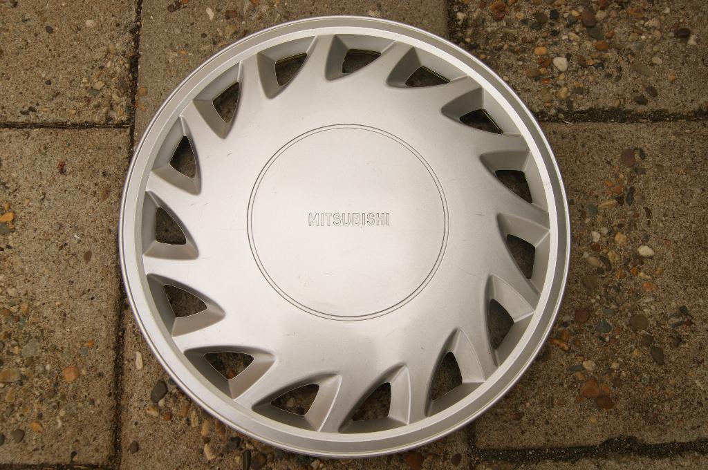 1 losse originele wieldop Mitsubishi Galant 14 inch (Nieuw), Ophalen of Verzenden, Nieuw