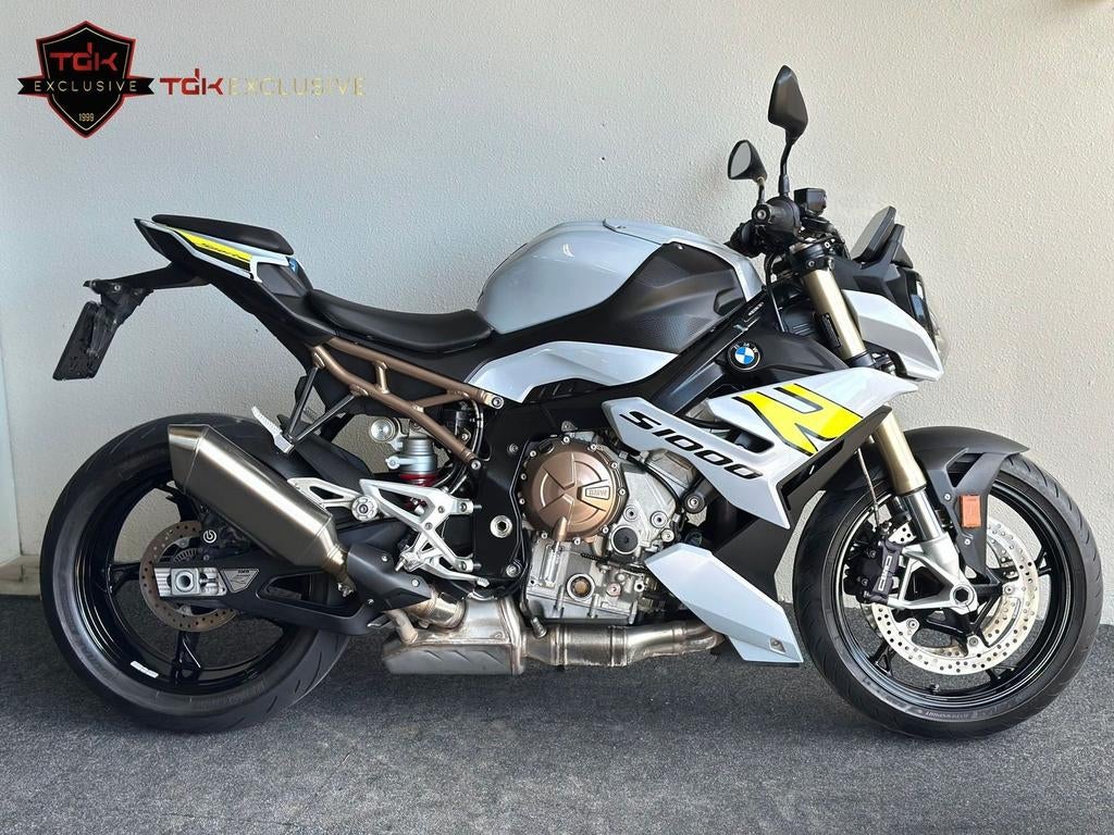 BMW S 1000 R ICE GREY S1000R ALLE PAKKETTEN! 2021 27DKM, Motoren, Motoren | BMW, 4 cilinders, Motorrijbewijs A, Bedrijf, Meer dan 35 kW
