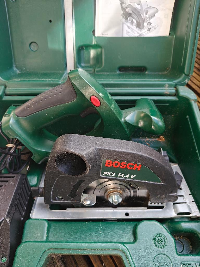 Accu cirkelzaag in koffer, Ophalen, Cirkelzaag, Zo goed als nieuw, 30 tot 70 mm