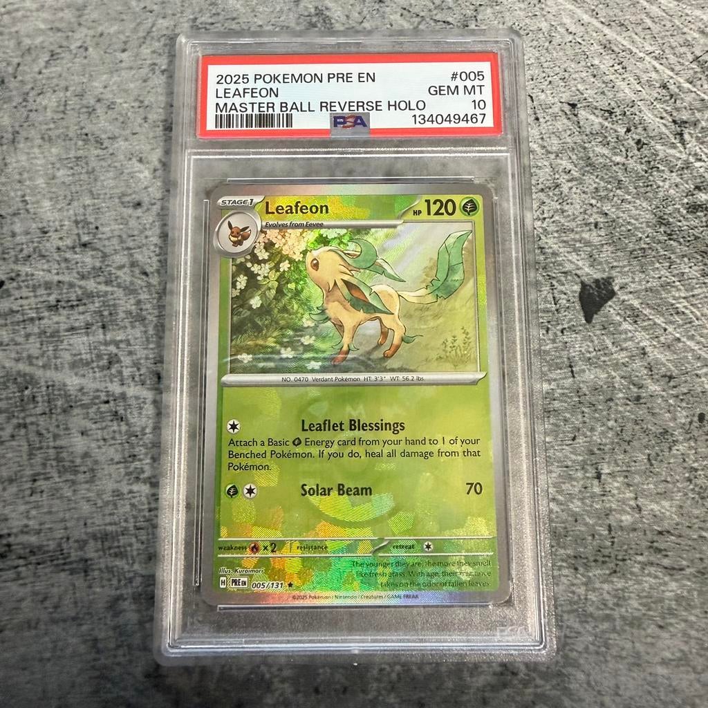 Leafeon Master Ball 005/131 PSA 10 Prismatic Evolutions, Ophalen of Verzenden, Zo goed als nieuw, Losse kaart