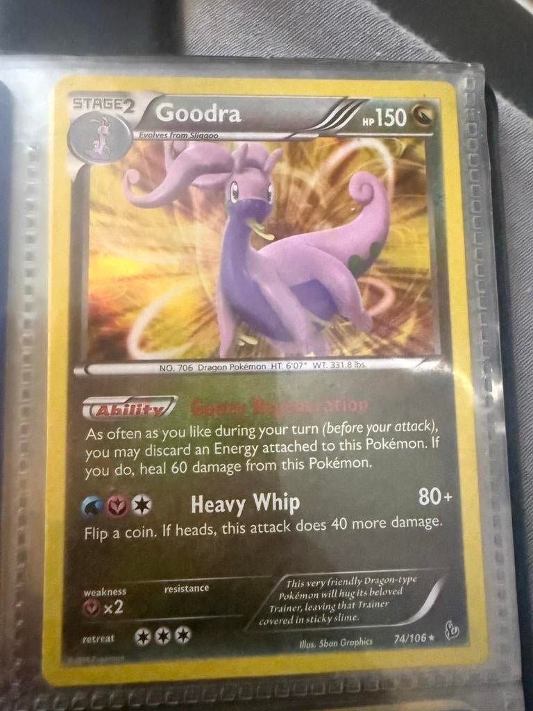 Goodra Pokémon Kaart 74/106 - Zeldzaam en Krachtig, Ophalen of Verzenden, Zo goed als nieuw, Losse kaart