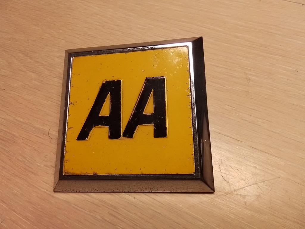 AA BADGE  BRITSE AUTOMOBILE ASSOCIATION, Ophalen of Verzenden, Zo goed als nieuw