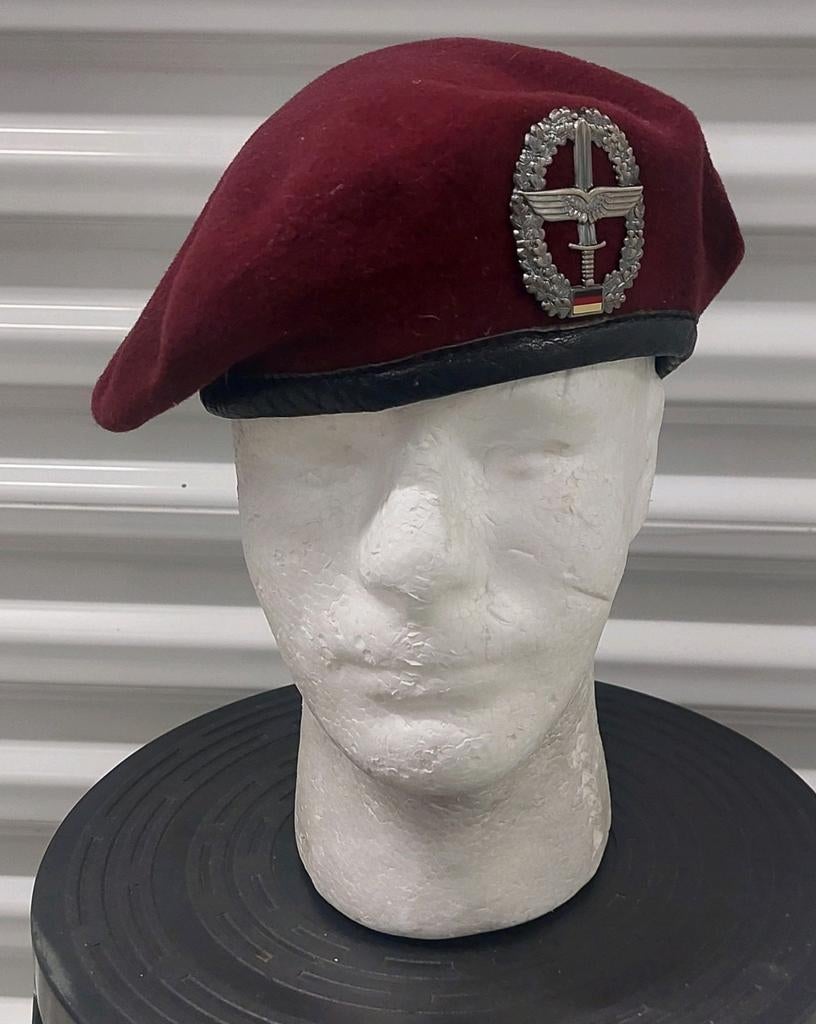 Bundeswehr baret Heeresfliegertruppe, Ophalen of Verzenden, Landmacht, Nederland, Helm of Baret
