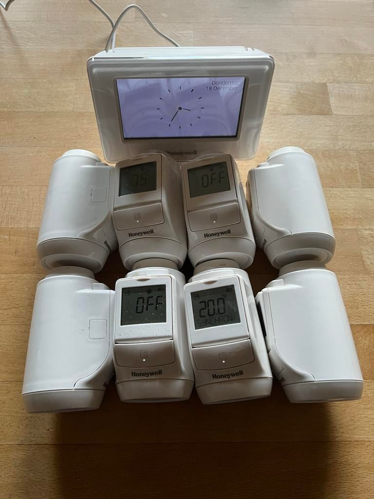 Honeywell Evohome+ radiator multi zone kit HR92, Ophalen of Verzenden, Slimme thermostaat, Gebruikt