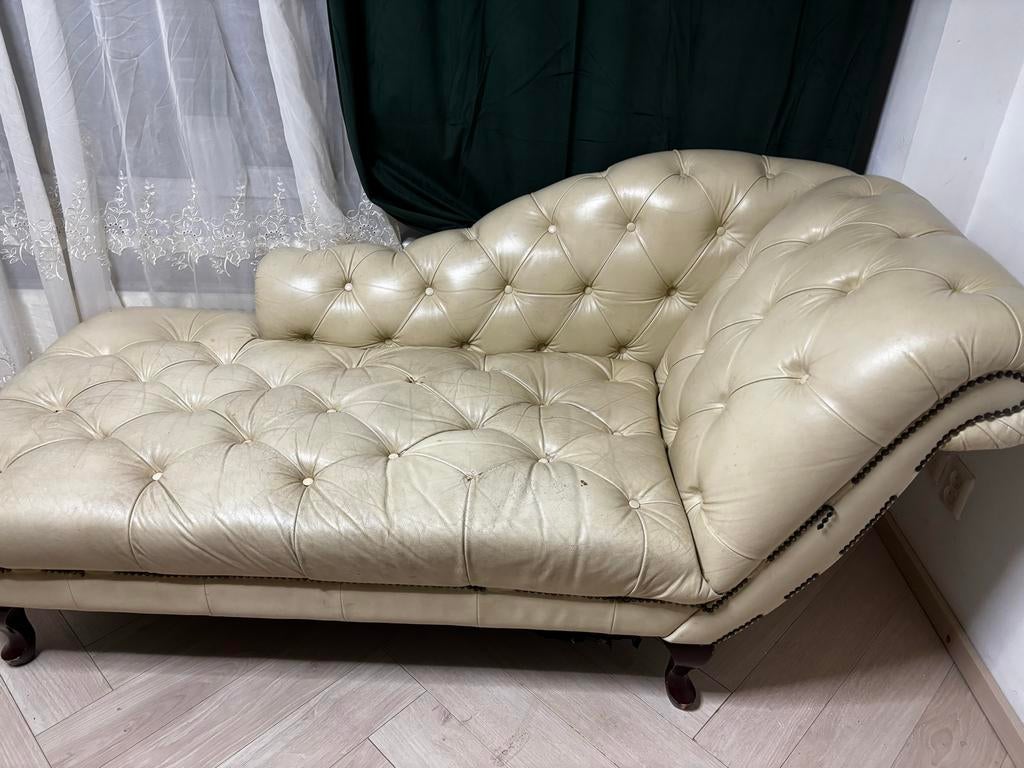 Leren Chesterfield Bank - Crèmekleurig, Ophalen, Gebruikt, 150 tot 200 cm, Driepersoons