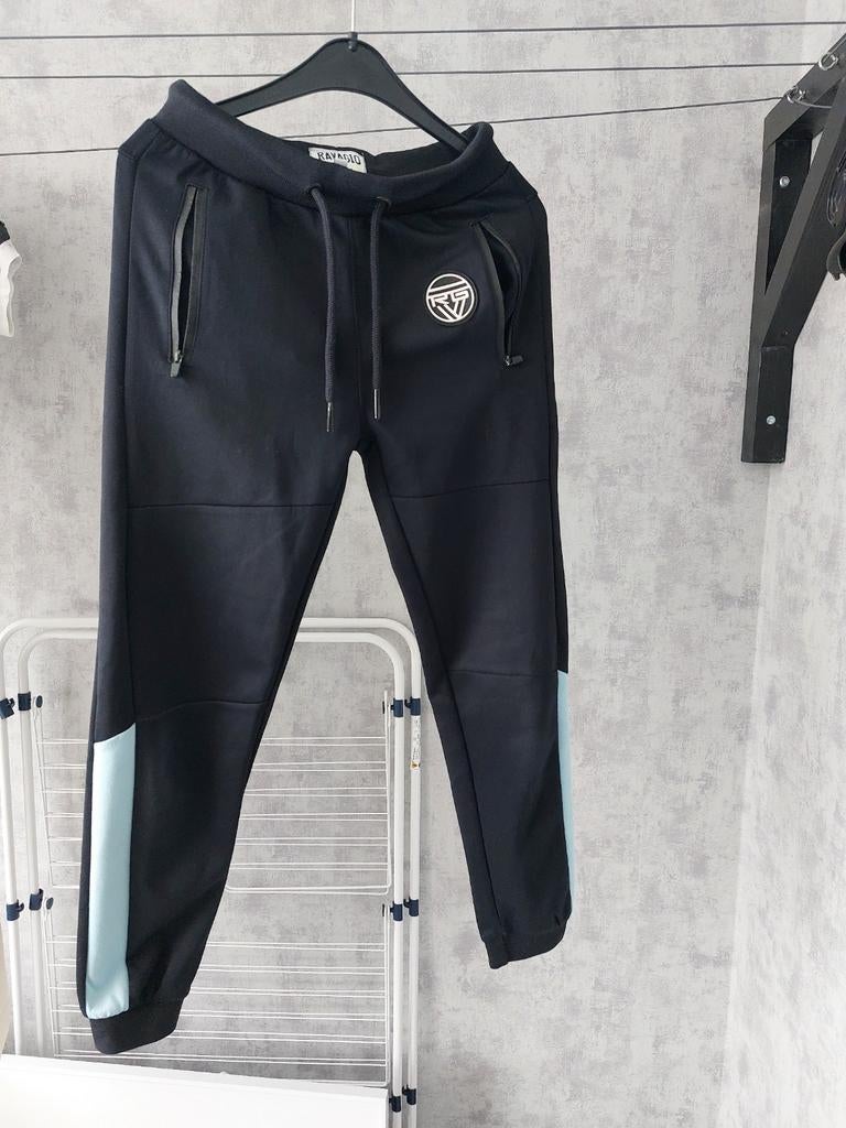 Trainingsbroek ravagio 140 146, Kinderen en Baby's, Kinderkleding | Maat 140, Ophalen, Broek
