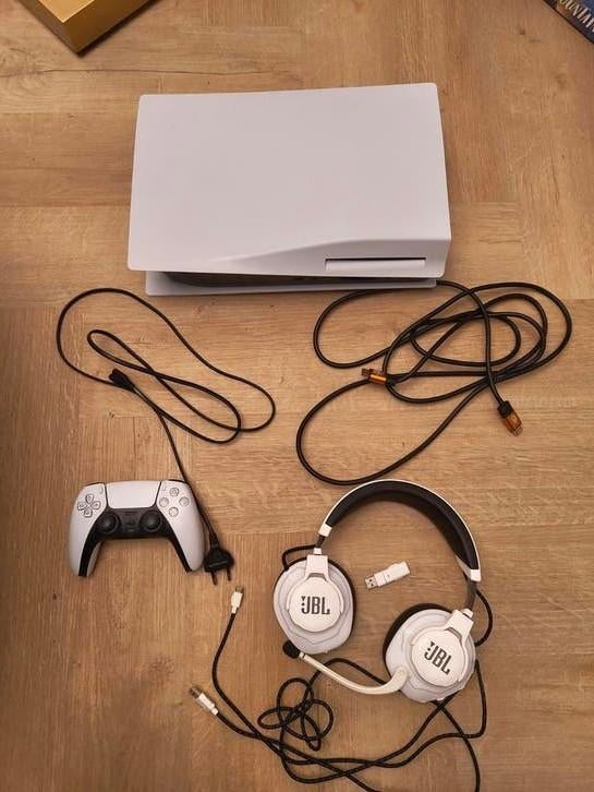 PS5 Disc Edition met Headset, Controller en HDMI, Spelcomputers en Games, Ophalen of Verzenden, Zo goed als nieuw