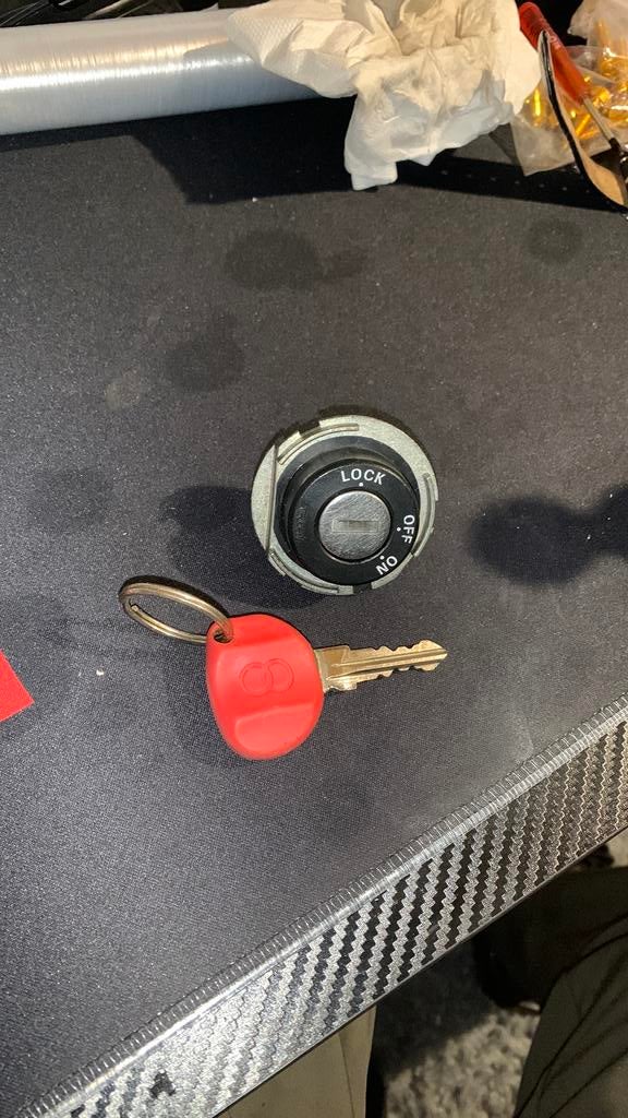 Orgineel gilera runner contactslot nieuwstaat, Ophalen of Verzenden, Zo goed als nieuw, Overige typen, Overige merken