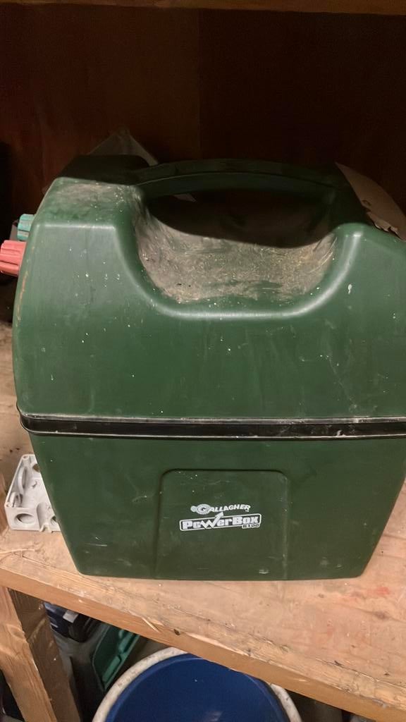 Gallagher powerbox b100 schrikdraad apparaat, Dieren en Toebehoren, Stalling en Weidegang