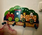 Houten kinderkapstok trein met dieren, Ophalen of Verzenden, Zo goed als nieuw, Minder dan 100 cm, Kinderkapstok