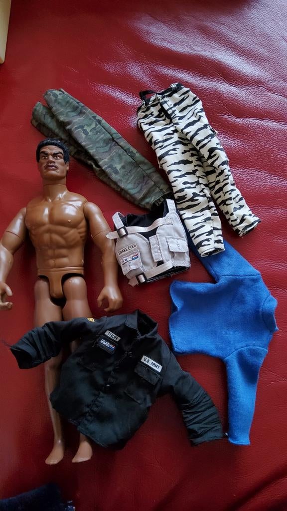 Vintage GI JOE pop SGT Stalker Actiefiguur kleding Hasbro., Verzamelen, Poppen, Ophalen of Verzenden, Gebruikt, Pop