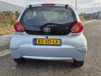 Toyota Aygo 1.0-12V + Nieuwe APK! (bj 2007), Auto's, Voorwielaandrijving, Stof, Gebruikt, Zwart