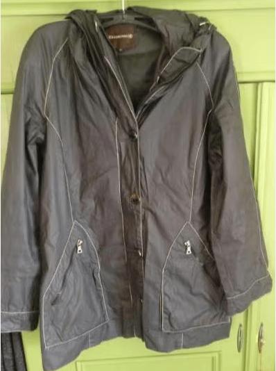 Creenstone Zwarte zomerjas met ritssluiting en drukknopen., Zwart, Creenstone, Maat 42/44 (L), Ophalen of Verzenden