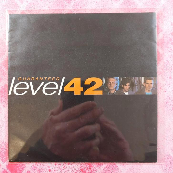 Level 42 Guaranteed single.                           Star45, Cd's en Dvd's, Vinyl Singles, Gebruikt, Single, Pop, 7 inch, Ophalen of Verzenden