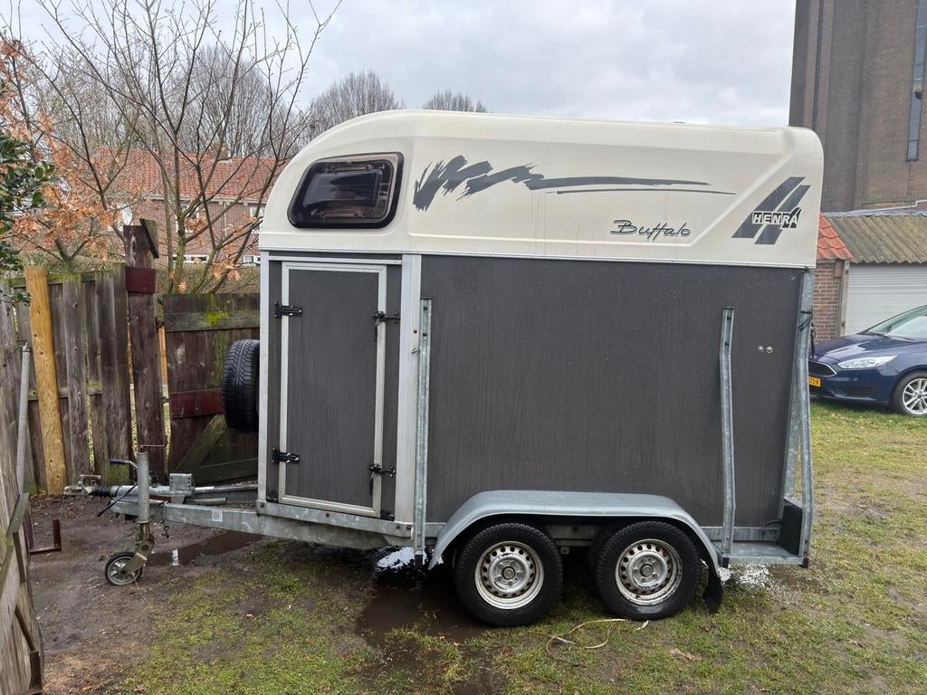 Henra 1,5 paardentrailer, Dieren en Toebehoren, Ophalen, Gebruikt, Hout, 1½-paards trailer