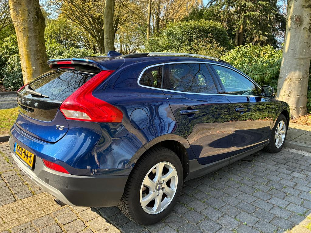 Volvo V40 1.5 T3 152PK Geartronic 2016 Blauw, Auto's, Volvo, 1498 cc, 700 kg, Blauw, 152 pk