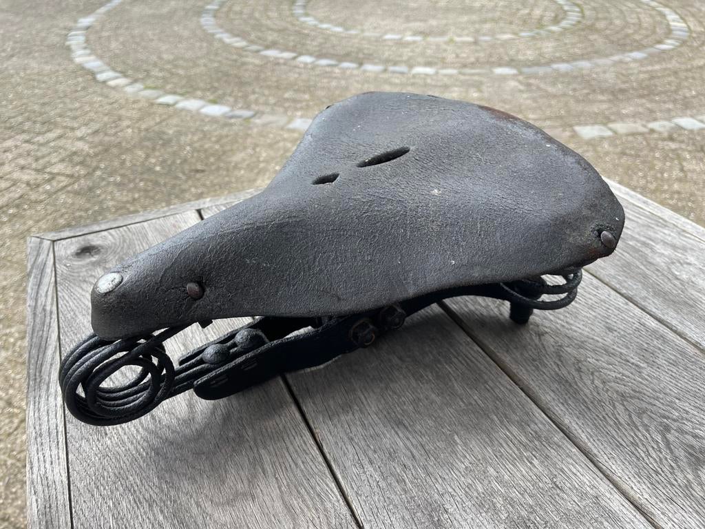 Gazelle oldtimer fiets zadel, Gebruikt, Leer, Ophalen of Verzenden, Zadel