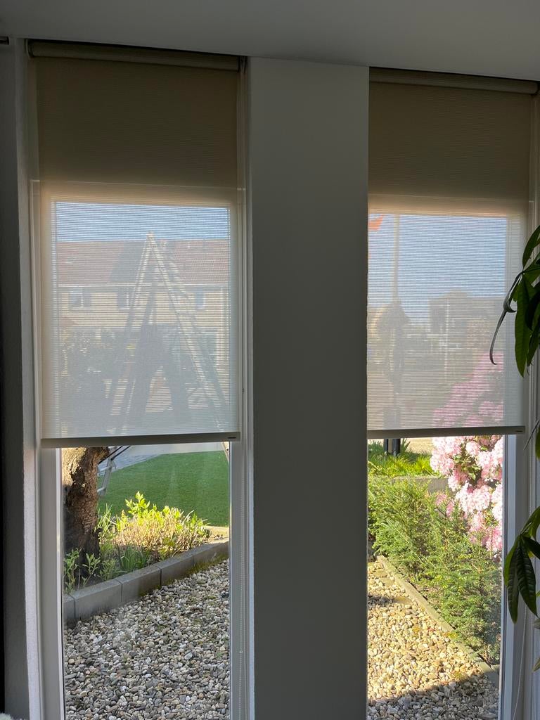 Sunway rolgordijnen - 2 stuks - Crème/Beige, Ophalen, Gebruikt, 100 tot 150 cm, Crème