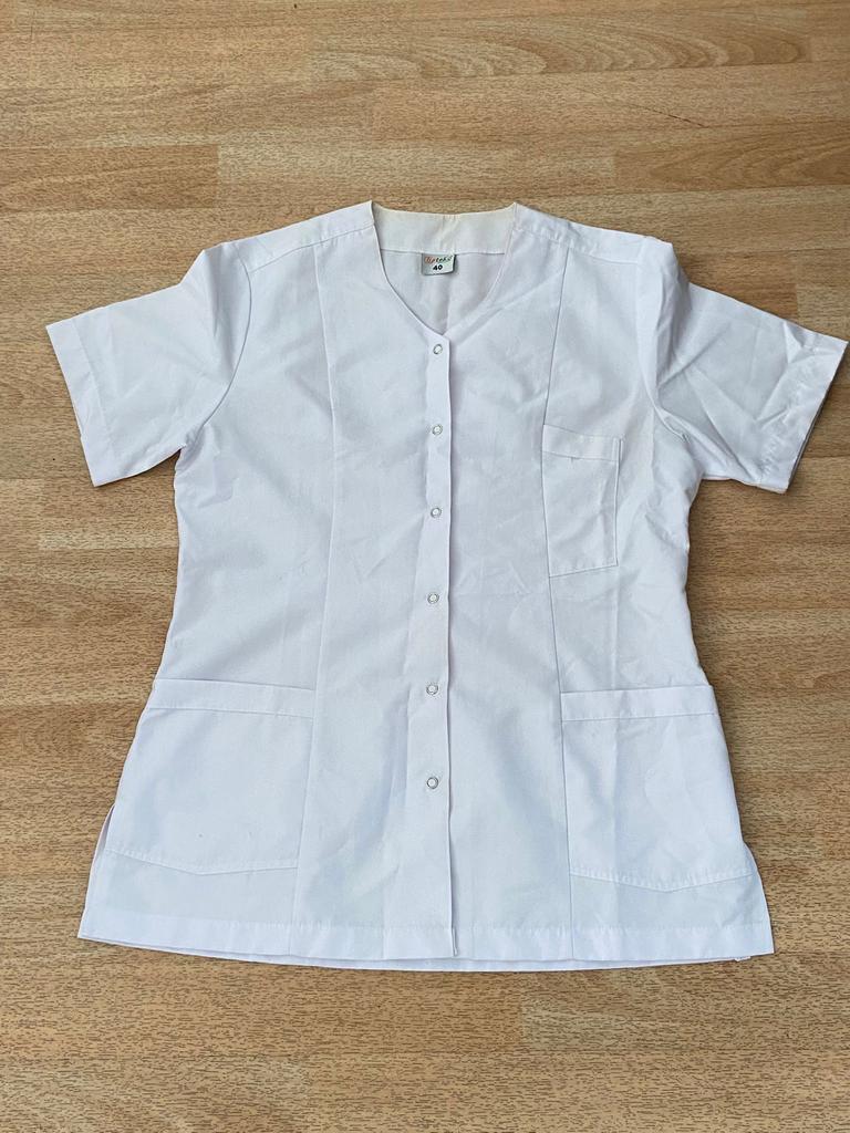 Witte zorgjasje in maat 40, Ophalen, Gedragen, Maat 38/40 (M), Wit