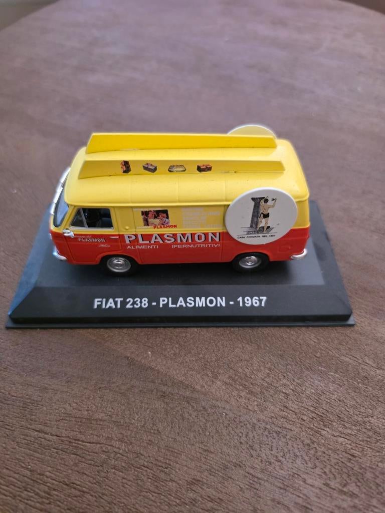 Fiat 238 - Plasmon - 1967 Modelauto, Hobby en Vrije tijd, Modelbouw | Auto's en Voertuigen, Ophalen of Verzenden