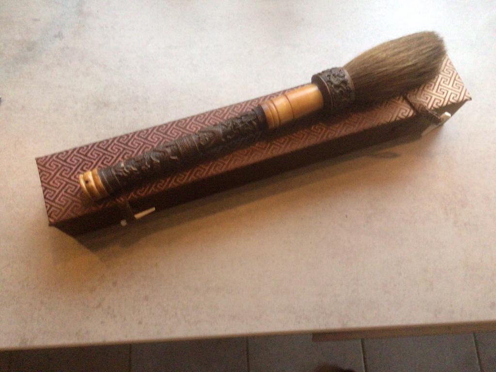 Kaligrafeer kwast, Verzenden