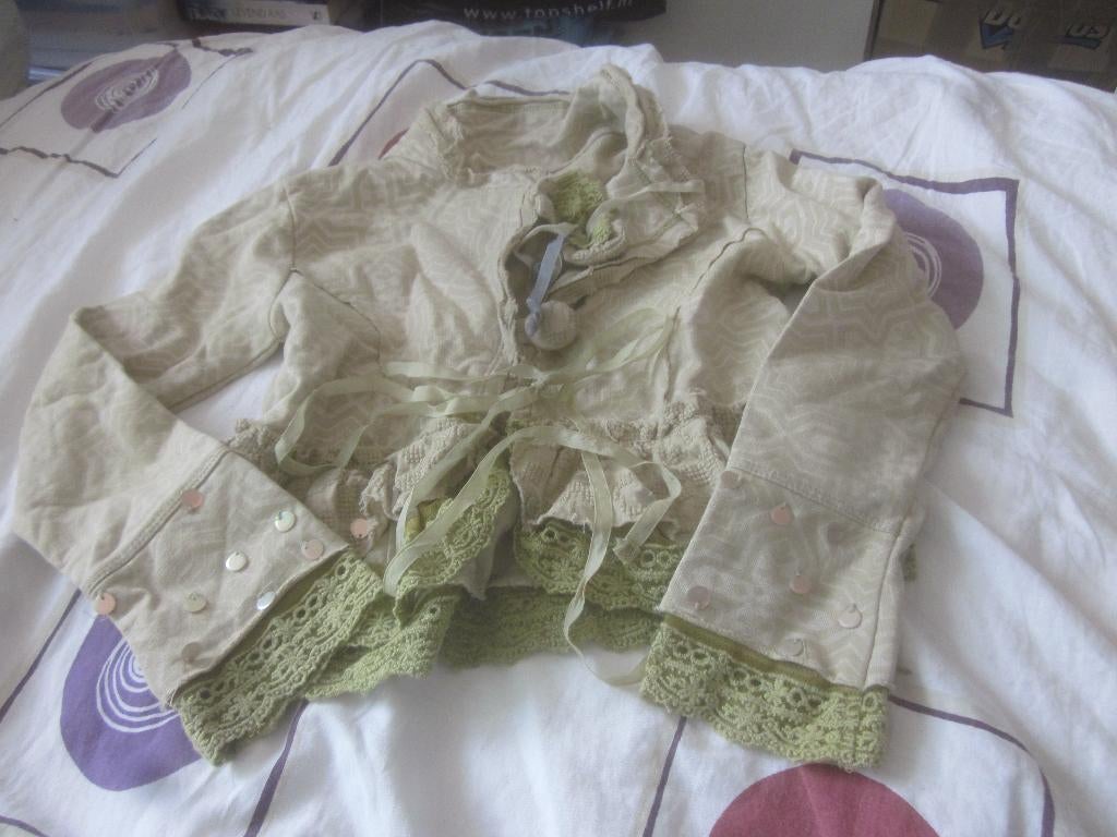 Zachtgroen blous/jasje/vestje mooie details Didi 104 (4), Meisje, Overhemd of Blouse, Ophalen of Verzenden, Zo goed als nieuw