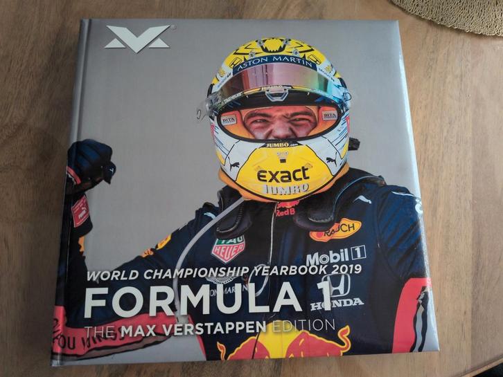 Max Verstappen Red Bull boek 2019 prachtig boek formula 1, Verzamelen, Automerken, Motoren en Formule 1, Zo goed als nieuw, Formule 1
