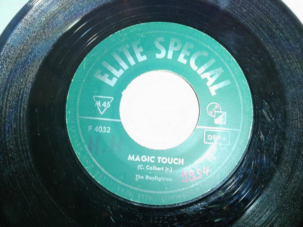 The Daylighters - I can't stop Crying / Magic Touch, Gebruikt, 7 inch, Single, Ophalen of Verzenden