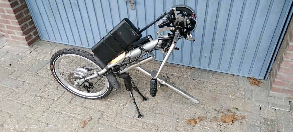Elektrische handbike  met nieuwe motor goede accu, Ophalen, Overige merken