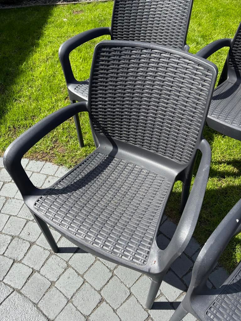 4x Antraciet kleurige Tuinstoelen stapelbaar, Tuin en Terras, Tuinstoelen, Ophalen, Gebruikt, Kunststof, Stapelbaar