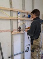 Handige klusser helpt met kleine klusjes in huis en tuin, Ophalen, Nieuw