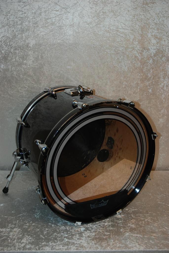 Premier Basdrum gelakt paars/zwart 22x16 inch  <26260561>, Muziek en Instrumenten, Instrumenten | Onderdelen, Gebruikt, Drums of Percussie