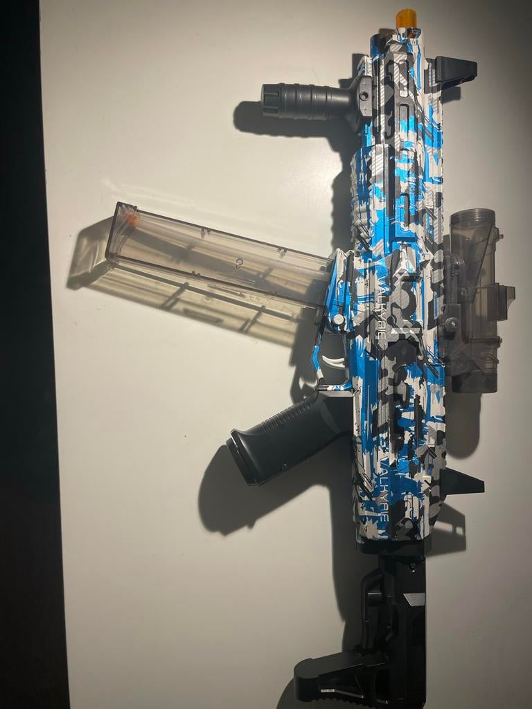 Valkyrie gel blaster/orbee gun wit/blau/zwart camouflage, Ophalen of Verzenden, Zo goed als nieuw