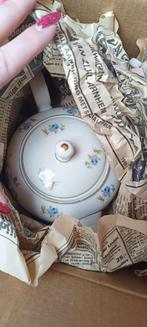 Doos met divers servies - Vintage theepot, schaaltjes, Ophalen