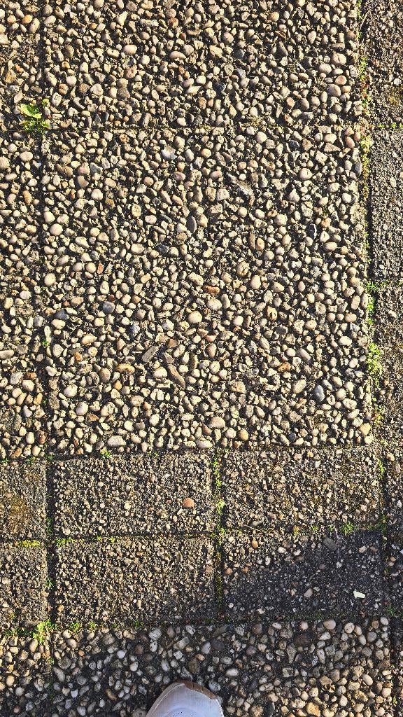 GRATIS Grindtegels / Wasbetontegels 40x 40cm - ruim 42 m², Tuin en Terras, Tegels en Klinkers, Ophalen, Gebruikt, 10 m² of meer