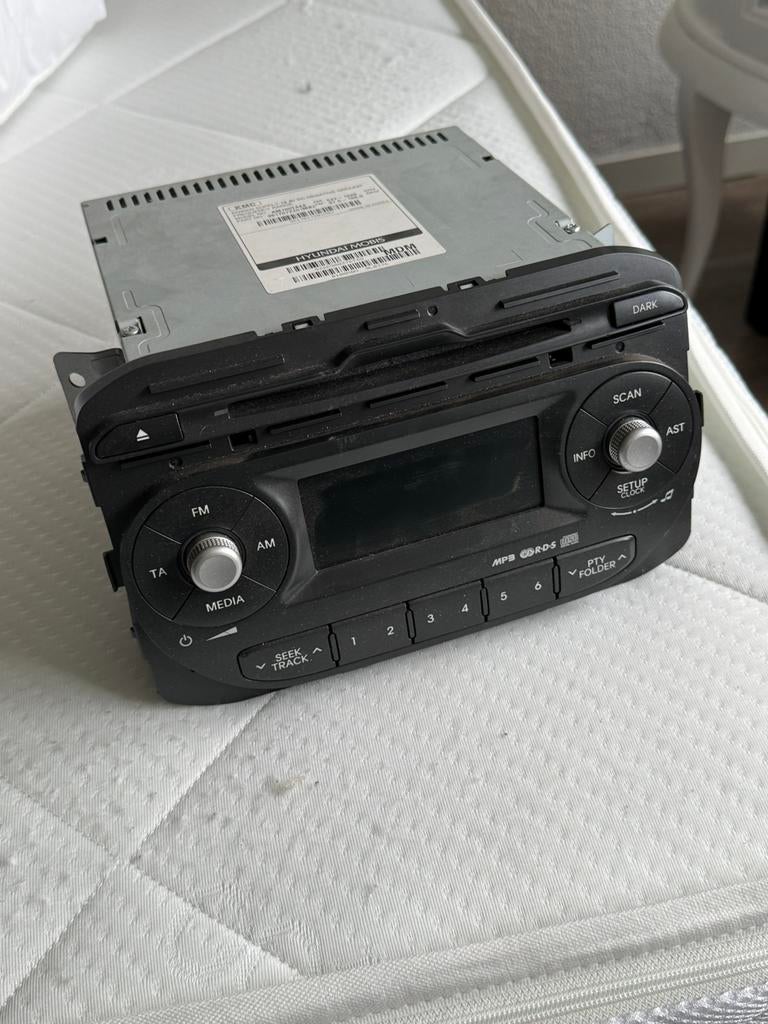 kia autoradio, Auto diversen, Autoradio's, Ophalen of Verzenden, Zo goed als nieuw
