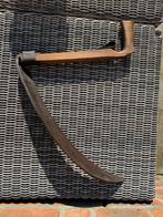 Oude ijzeren zicht met houten handvat, Ophalen of Verzenden