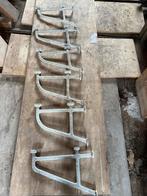 Wit geemalleerde gietijzeren plankendragers, Ophalen of Verzenden, Gebruikt