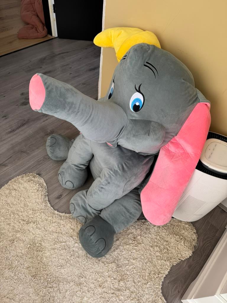 Grote dombo, Kinderen en Baby's, Speelgoed | Knuffels en Pluche, Ophalen of Verzenden, Zo goed als nieuw, Overige typen