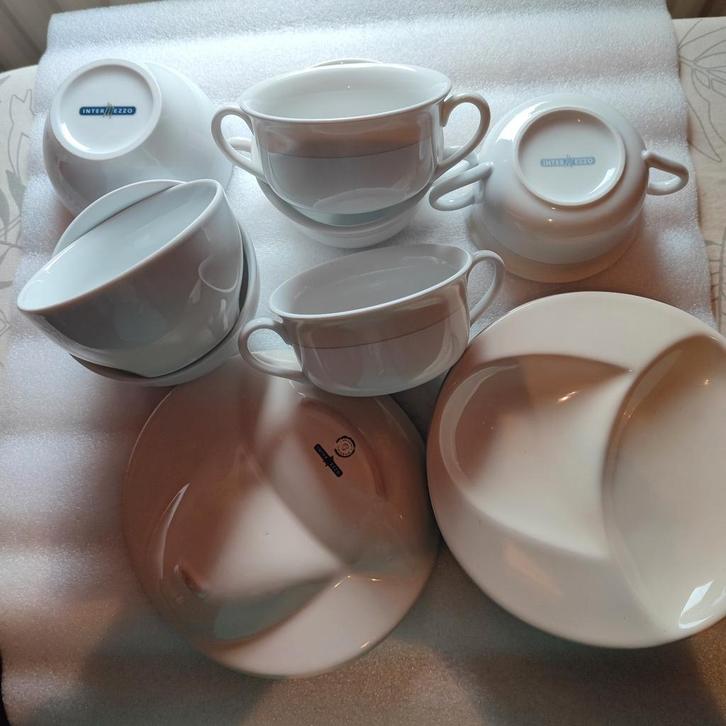 InterMezzo serviesonderdelen., Huis en Inrichting, Keuken | Servies, Gebruikt, Kom(men), Effen, Keramiek, Ophalen of Verzenden