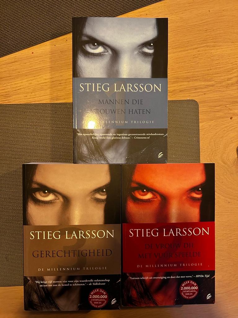 Stieg Larsson Millennium Trilogie - 3 Boeken, Ophalen, Zo goed als nieuw, Nederland