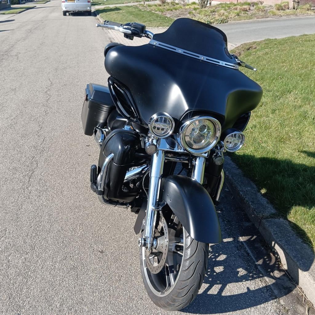 Harley Davidson 103 FLHX Street Glide Airride ABS Denim Blac, 1690 cc, 1@2.nl, Bedrijf, Cruise Control