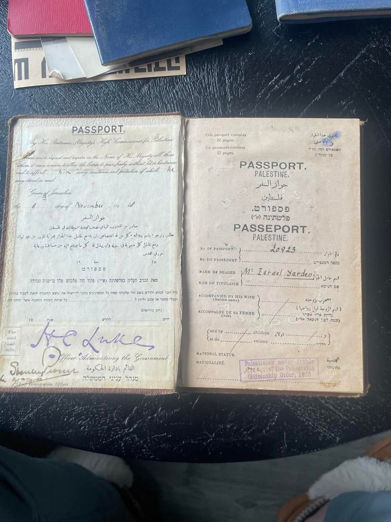 Collector item Brits mandaat Palestina paspoort, Ophalen of Verzenden, Gebruikt