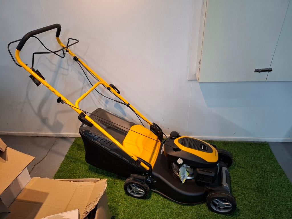 Nieuwe Stiga Combi 48 S H Zelfrijdende Grasmaaier Honda, Cirkelmaaier, Stiga, Nieuw, Ophalen of Verzenden