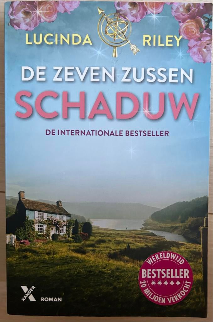 Schaduw - De Zeven Zussen - Lucinda Riley, Ophalen of Verzenden, Zo goed als nieuw, Nederland