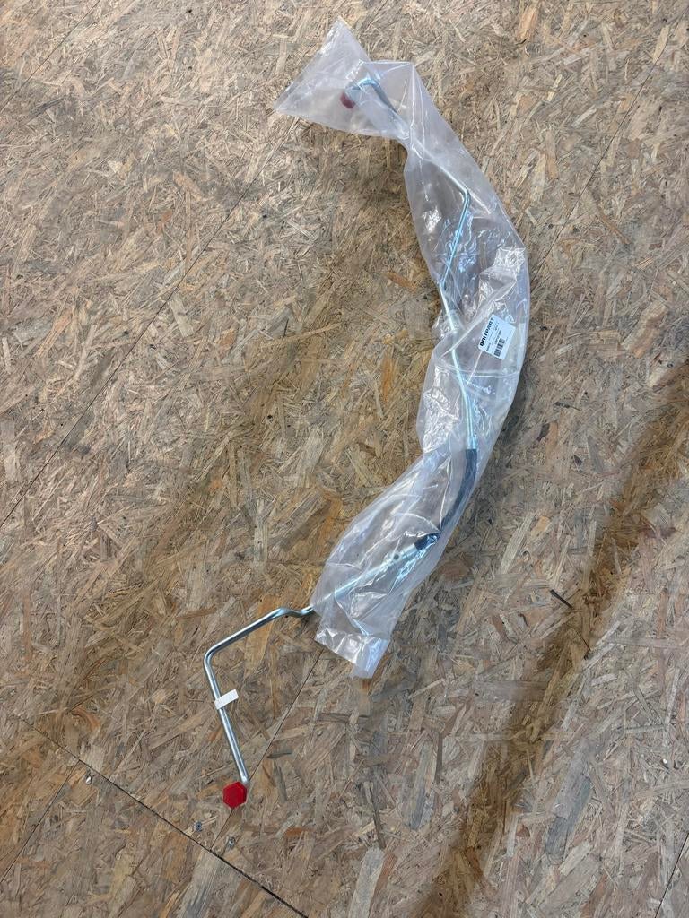 Oliekoeler leiding Land Rover Defender UBP101000, Ophalen of Verzenden, Nieuw, Land Rover